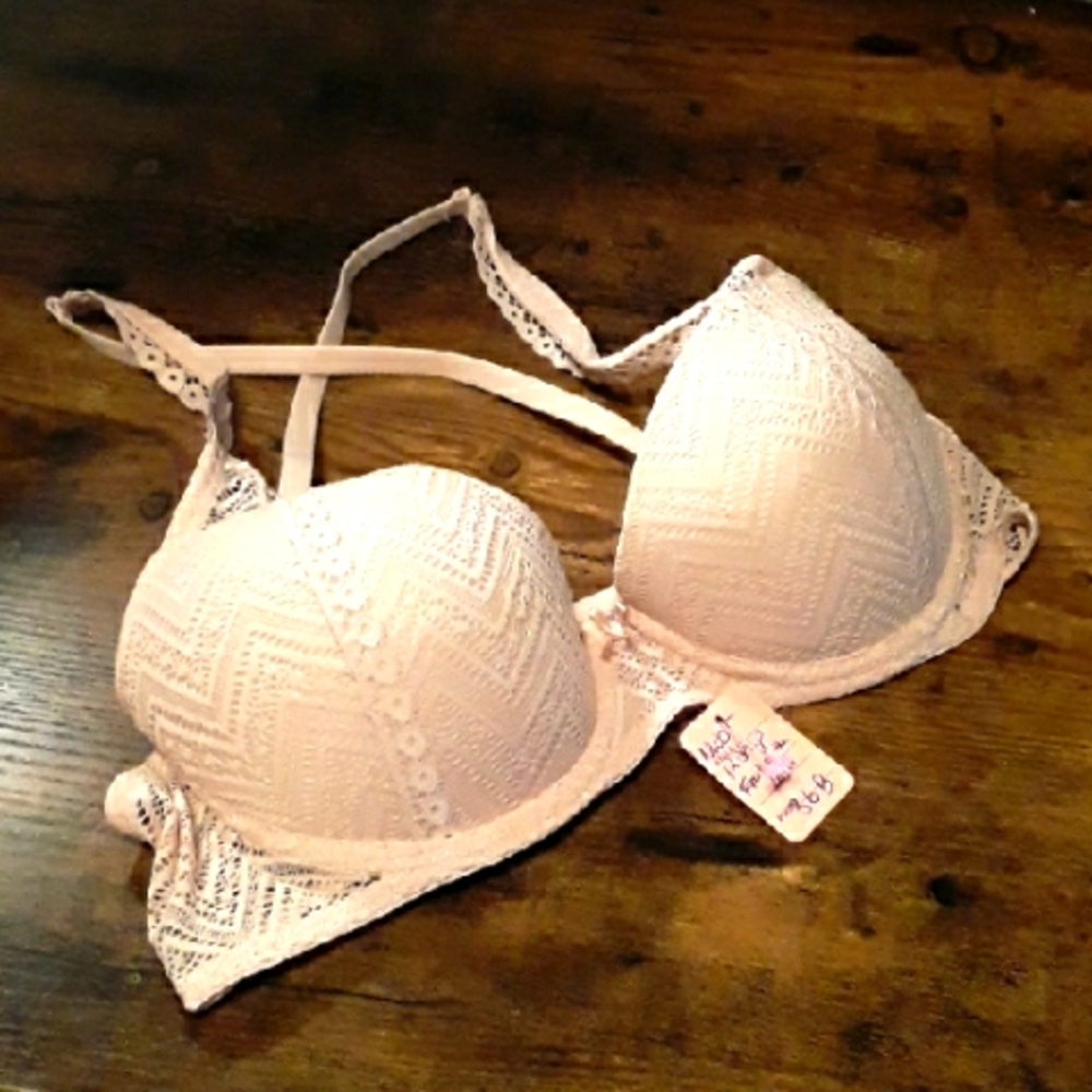 NWOT 36B Dusty Pink Fruit Of The Loom Padded underwire Gorgeous Push Up Bra